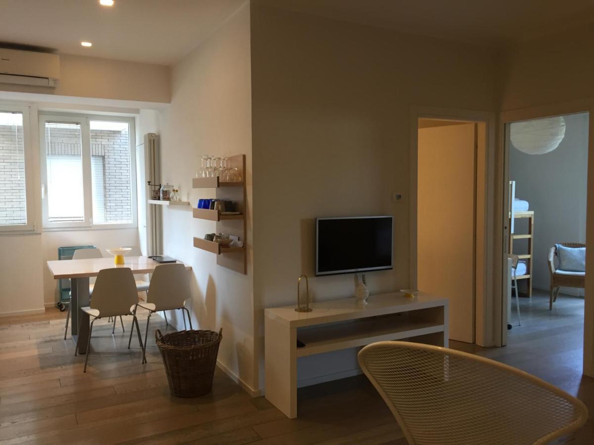 Suite Mare Centro Pésaro Exterior foto